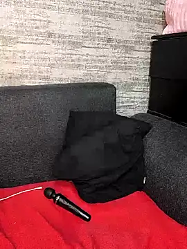 ExclusiveLeexx online show from April 1, 10:05 am