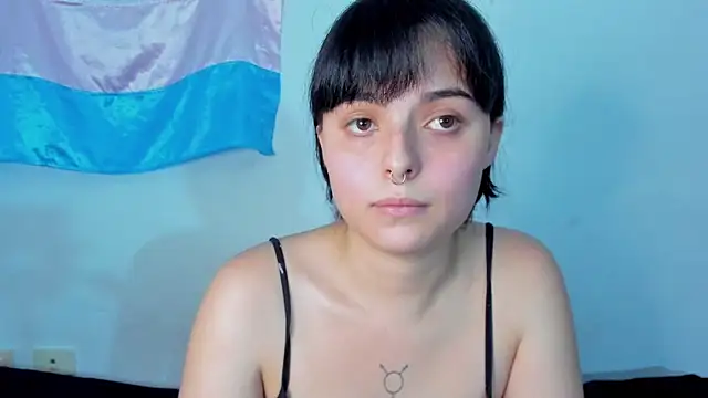 Snapshot of elizabethtaylorxxx chatting on March 12, 11:00 pm elizabethtaylorxxx online show from March 12, 11:00 pm