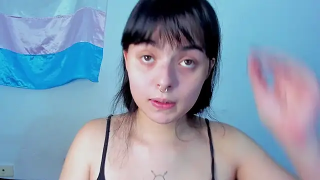 Snapshot of elizabethtaylorxxx chatting on March 15, 7:31 pm elizabethtaylorxxx online show from March 15, 7:31 pm