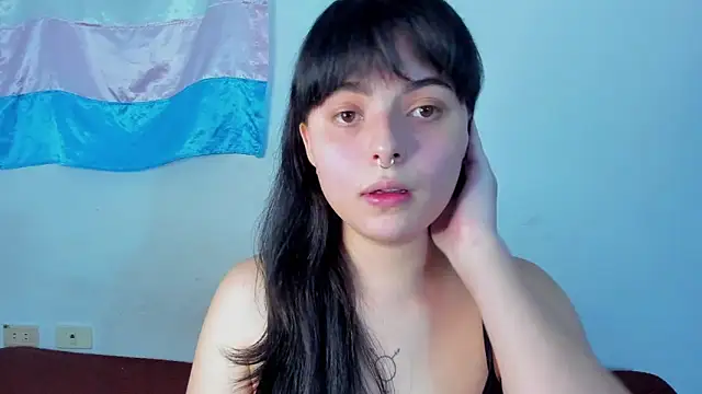 Snapshot of elizabethtaylorxxx chatting on March 28, 12:43 am elizabethtaylorxxx online show from March 28, 12:43 am