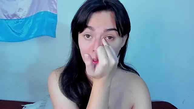 Snapshot of elizabethtaylorxxx chatting on April 19, 12:37 pm elizabethtaylorxxx online show from April 19, 12:37 pm