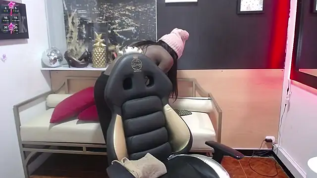 enderlis online show from March 12, 2:20 am