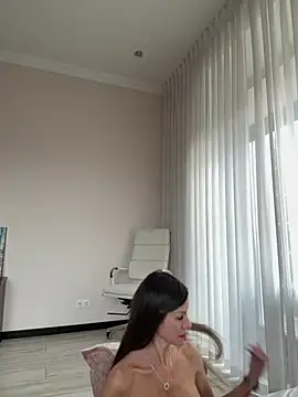 Hott Lolla online show from February 11, 7:23 am