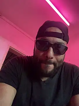 eljefedamino1994 online show from August 1, 3:11 pm