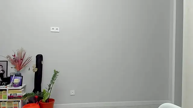 Snapshot of ailey_chao chatting on February 17, 2:52 am ailey chao online show from February 17, 2:52 am