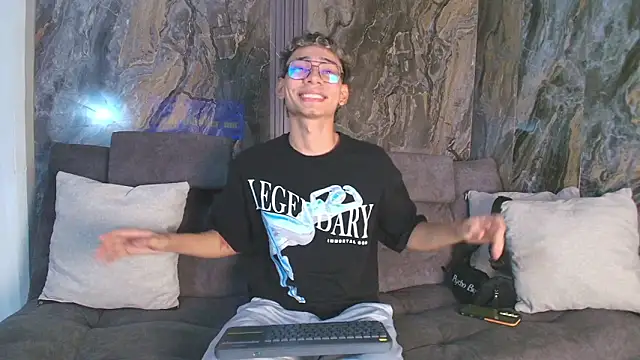 Daviid laidd online show from February 3, 8:14 pm