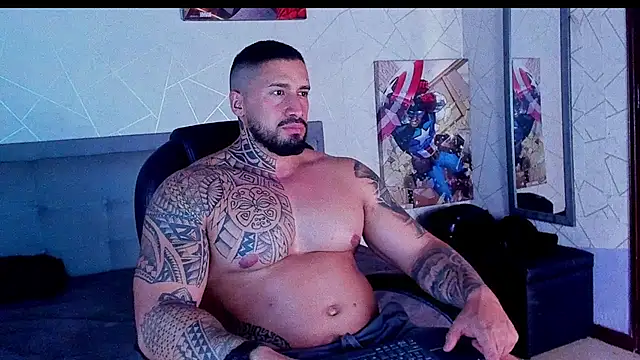 Snapshot of Cristian_Walker chatting on February 13, 10:50 pm Cristian Walker online show from February 13, 10:50 pm