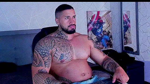 Snapshot of Cristian_Walker chatting on February 14, 12:02 pm Cristian Walker online show from February 14, 12:02 pm