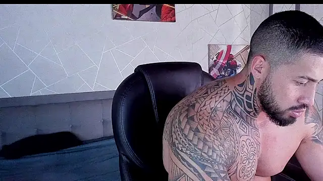 Snapshot of Cristian_Walker chatting on February 25, 11:42 am Cristian Walker online show from February 25, 11:42 am