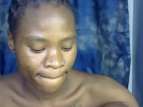 Snapshot of sweetblackbeauty001 chatting on June 27, 9:09 pm sweetblackbeauty001 online show from June 27, 9:09 pm