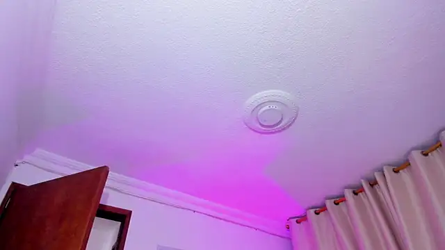 StarMilf online show from May 16, 12:37 pm