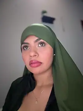 lalilamassu1 online show from February 28, 10:11 pm