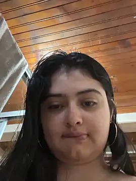 Stephania 18 online show from March 3, 11:03 pm