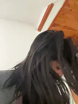 Stephania 18 online show from March 8, 2:51 pm