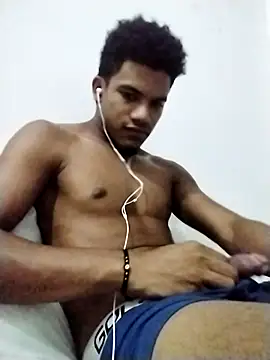 Snapshot of Gutierrez6383 chatting on March 12, 2:30 am Gutierrez6383 online show from March 12, 2:30 am