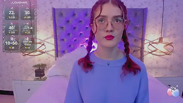 Snapshot of MiaWinx chatting on February 11, 10:07 pm MiaWinx online show from February 11, 10:07 pm