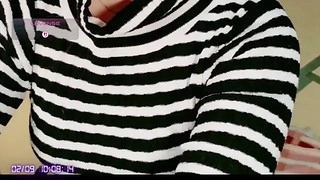 Snapshot of Hina-Happy chatting on February 9, 1:09 am Hina-Happy online show from February 9, 1:09 am