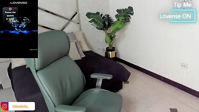 mike belle online show from October 21, 8:20 pm