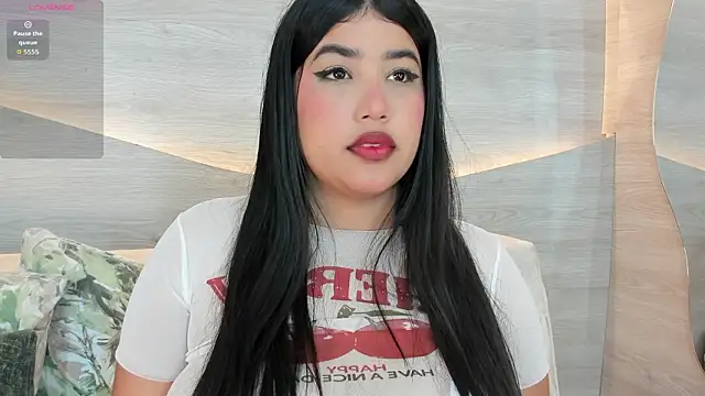 Snapshot of Lana_Lann chatting on March 2, 4:03 am Lana Lann online show from March 2, 4:03 am