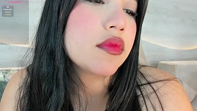 Snapshot of Lana_Lann chatting on March 3, 4:07 am Lana Lann online show from March 3, 4:07 am