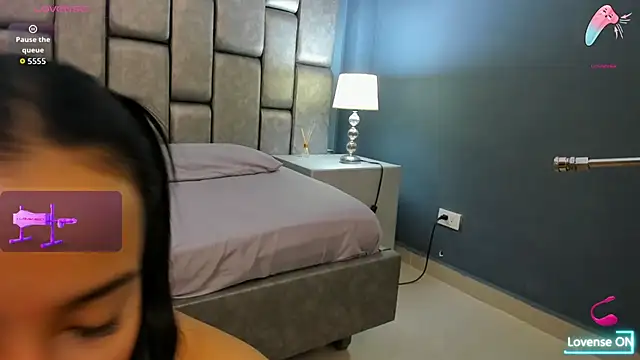 AniEvans  online show from March 26, 11:16 am