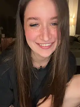 nerdynina online show from May 10, 3:12 am