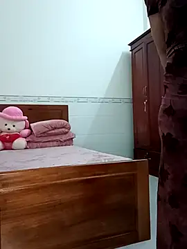    Erin    online show from March 21, 2:38 am