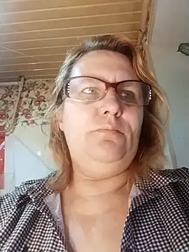 Snapshot of Forest-Lady chatting on November 5, 1:33 pm Forest-Lady online show from November 5, 1:33 pm