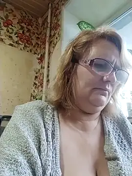 Snapshot of Forest-Lady chatting on November 16, 10:43 am Forest-Lady online show from November 16, 10:43 am