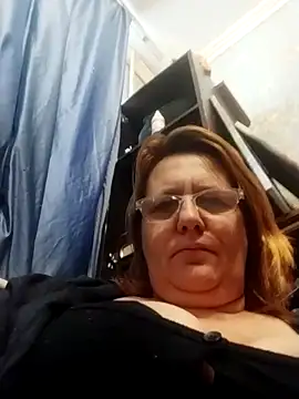 Snapshot of Forest-Lady chatting on February 6, 10:29 am Forest-Lady online show from February 6, 10:29 am