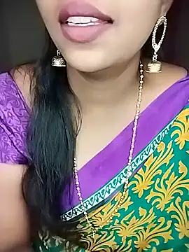 Snapshot of hotlovelygirl chatting on September 13, 6:08 pm hotlovelygirl online show from September 13, 6:08 pm