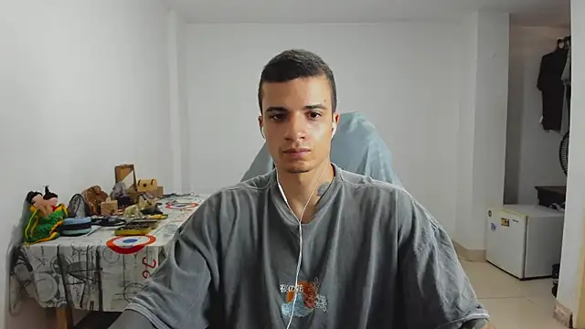 Snapshot of Balo_lovers chatting on January 30, 5:17 pm Balo lovers online show from January 30, 5:17 pm