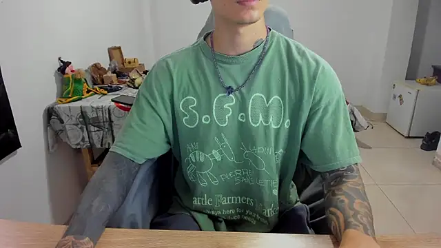 Snapshot of Balo_lovers chatting on February 28, 6:52 pm Balo lovers online show from February 28, 6:52 pm