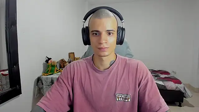 Snapshot of Balo_lovers chatting on March 3, 3:53 pm Balo lovers online show from March 3, 3:53 pm