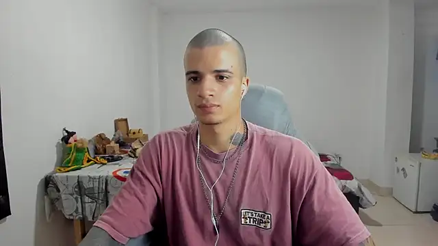 Snapshot of Balo_lovers chatting on March 3, 8:32 pm Balo lovers online show from March 3, 8:32 pm