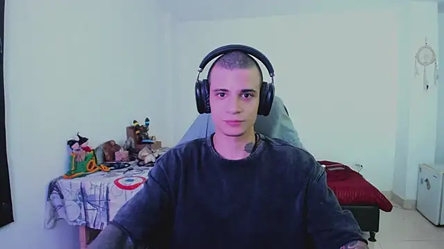 Snapshot of Balo_lovers chatting on March 12, 11:01 pm Balo lovers online show from March 12, 11:01 pm