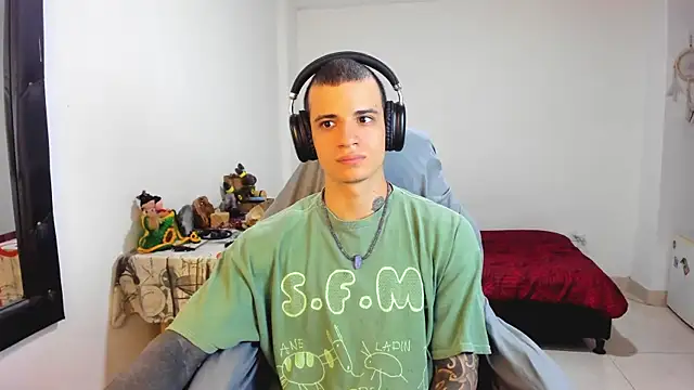 Snapshot of Balo_lovers chatting on March 21, 2:18 pm Balo lovers online show from March 21, 2:18 pm