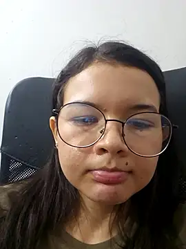 azumiichan online show from February 1, 2:48 pm