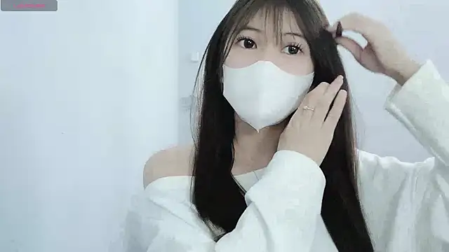 tanhxiu online show from December 19, 1:18 pm