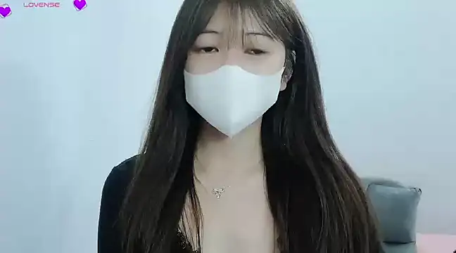 tanhxiu online show from January 4, 2:35 pm