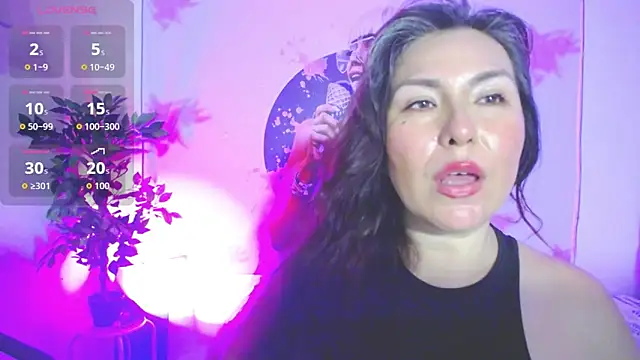 Snapshot of evelyn_mature19 chatting on October 1, 6:03 pm evelyn mature19 online show from October 1, 6:03 pm