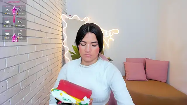 Chiara tay online show from February 10, 7:17 pm