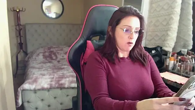 Carol Scottt online show from May 15, 7:54 pm