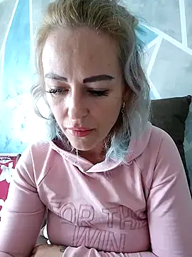 Snapshot of blonda-sexy chatting on March 16, 9:27 am blonda-sexy online show from March 16, 9:27 am