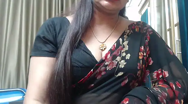 desi-maisa130 online show from January 13, 8:04 pm