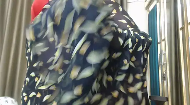 desi-maisa130 online show from March 16, 7:49 pm