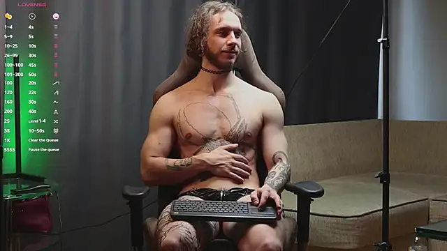 pleasure8869 online show from February 11, 8:58 am