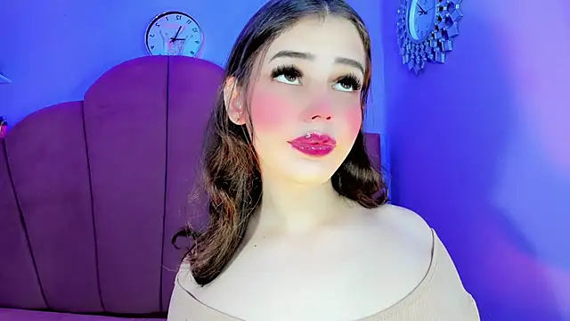 Snapshot of ValeriaAguilar chatting on September 19, 9:26 pm ValeriaAguilar online show from September 19, 9:26 pm