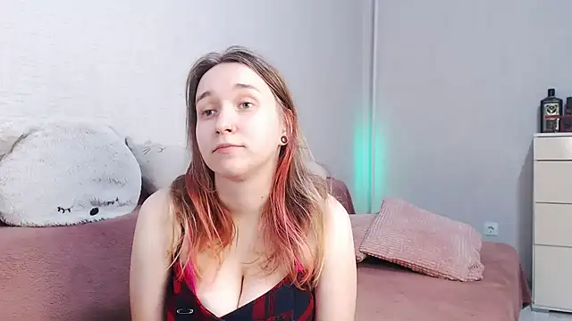 lovely hayley online show from June 30, 9:27 pm