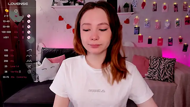 Snapshot of LanaBlu_ chatting on January 18, 8:51 am LanaBlu online show from January 18, 8:51 am